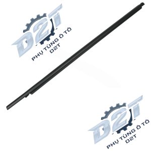 Nẹp kính ngoài sau phải ô tô Hyundai I10GR hàng Mobis